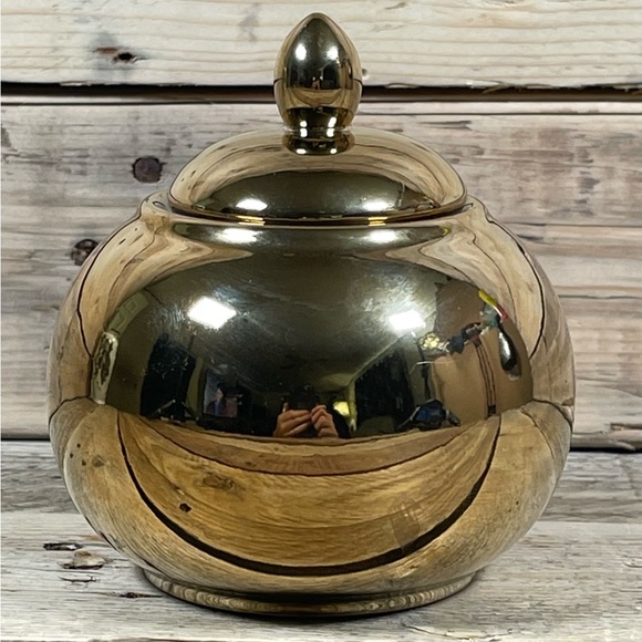 Luxe Habitat Gold Jar 5” White Ceramic Storage Container Modern Decor Lid Pot - Picture 7 of 8